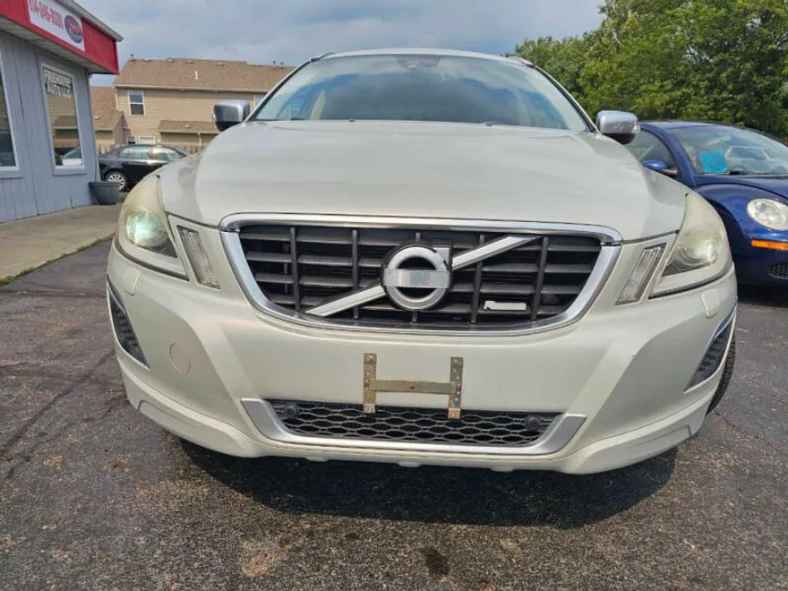 2012 Volvo XC60 T6 R-Design photo 1