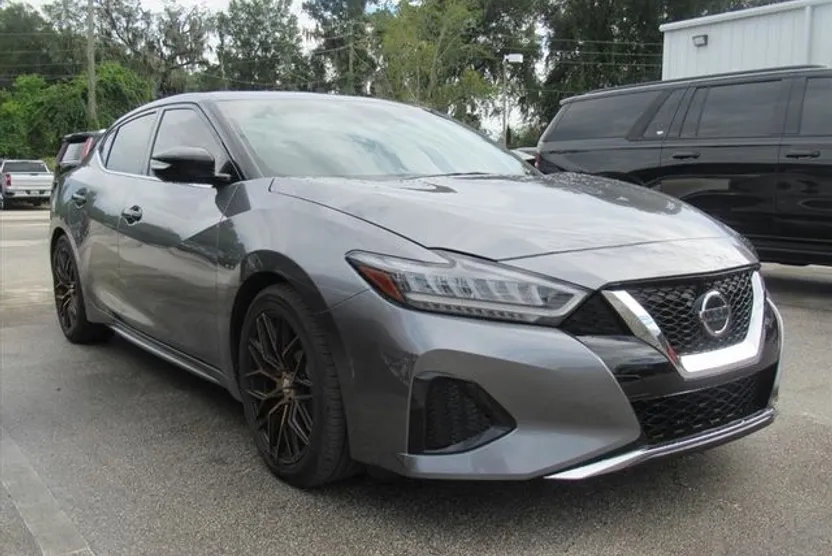 2022 Nissan Maxima SV photo 1