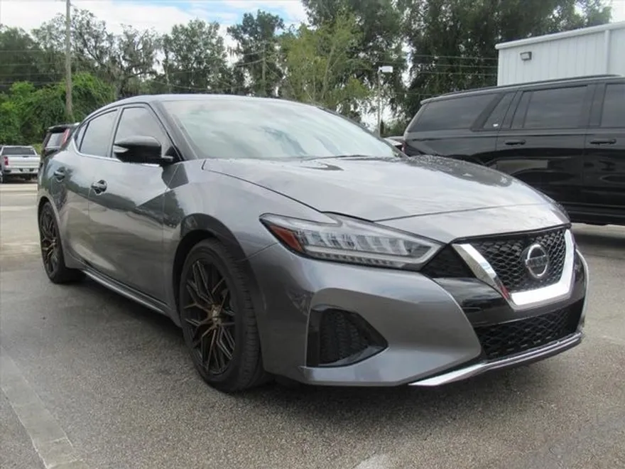 2022 Nissan Maxima SV photo 1