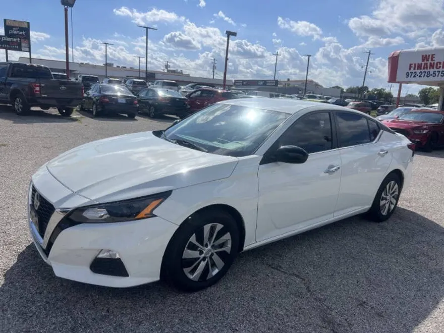 2022 Nissan Altima 2.5 S photo 1