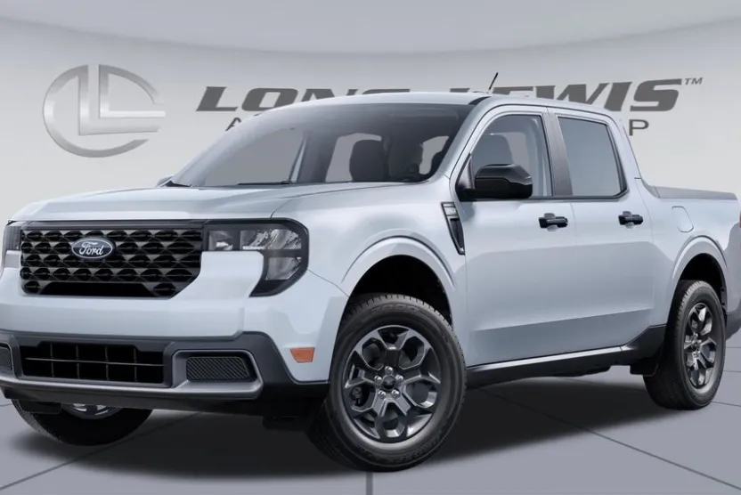 2025 Ford Maverick XLT photo 1