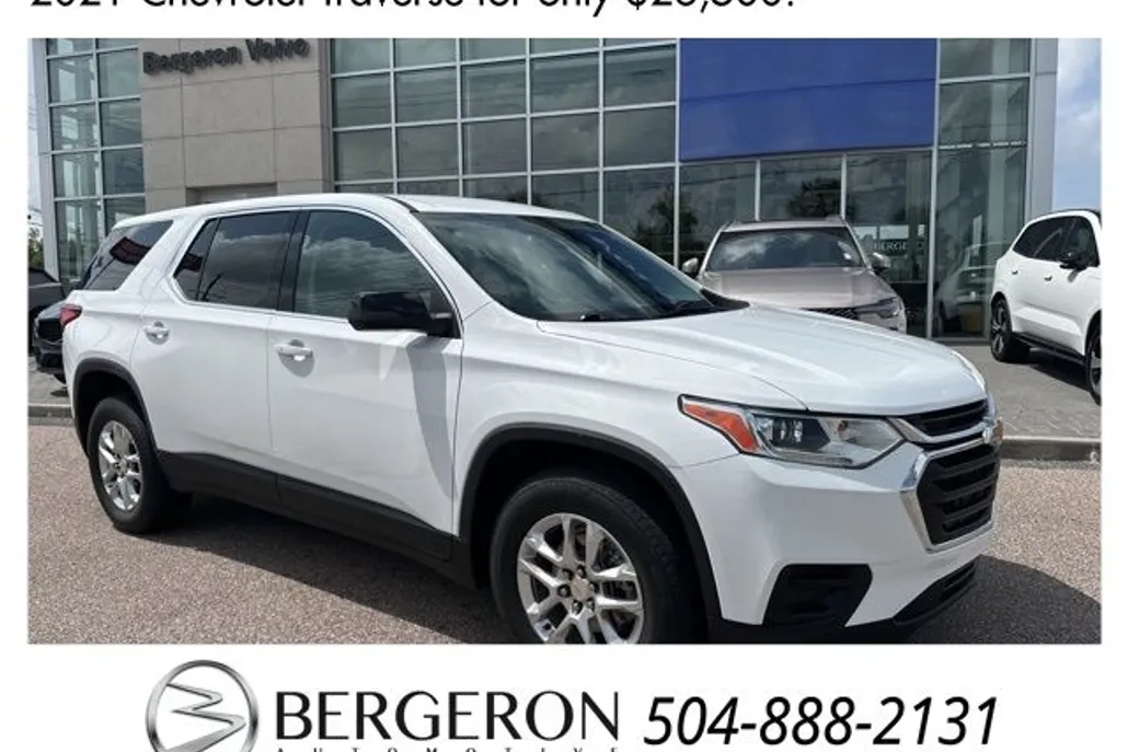 2021 Chevrolet Traverse LS photo 1