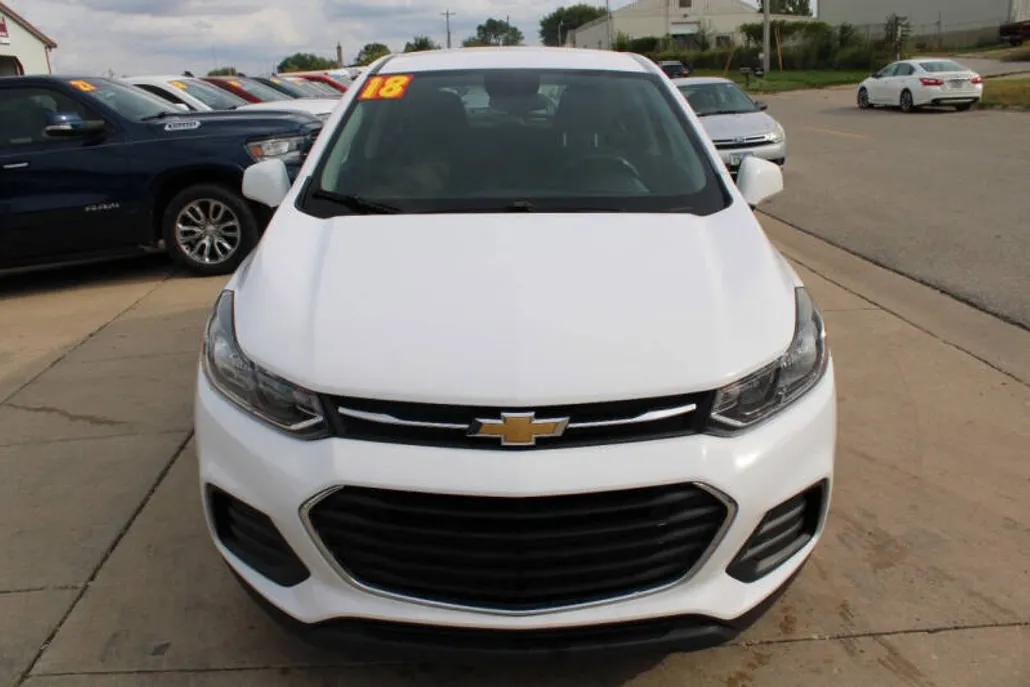 2018 Chevrolet Trax LS photo 1