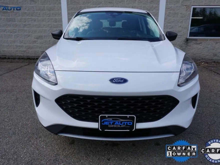 2021 Ford Escape S photo 1