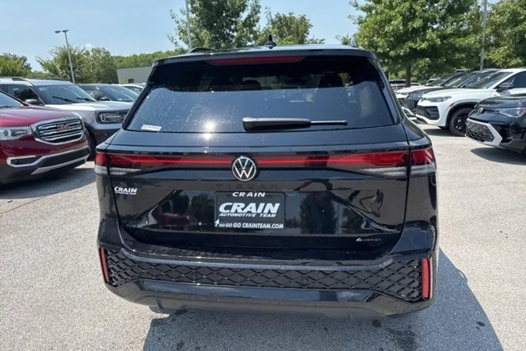 2025 Volkswagen Tiguan SE R-Line Black photo 1