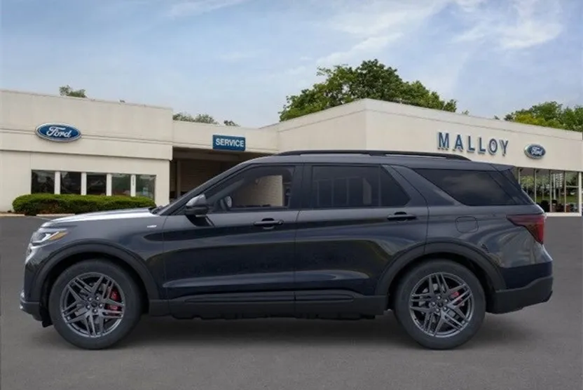 2025 Ford Explorer ST-Line photo 1