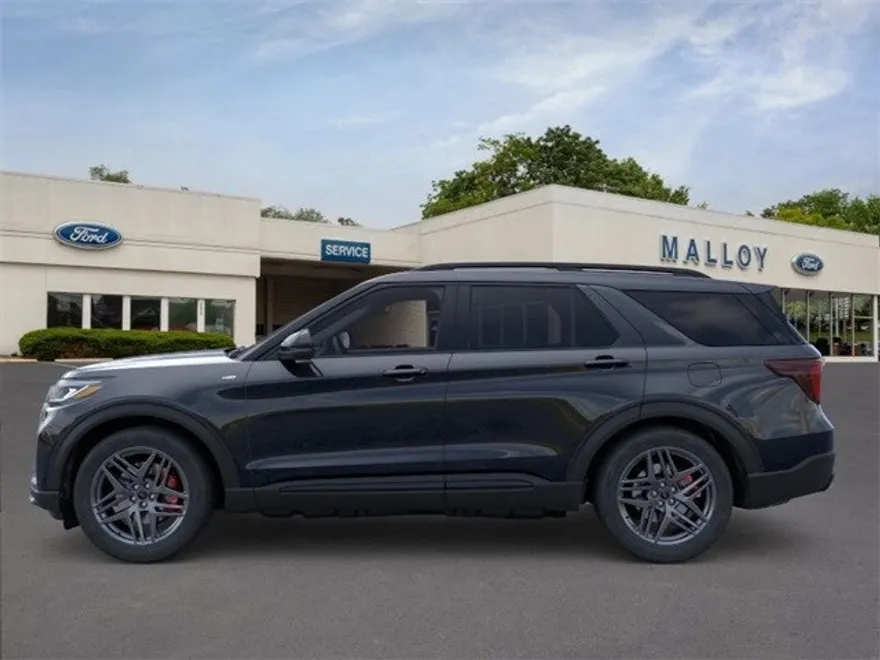 2025 Ford Explorer ST-Line photo 1