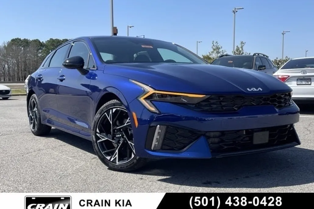 2025 Kia K5 GT-Line photo 1