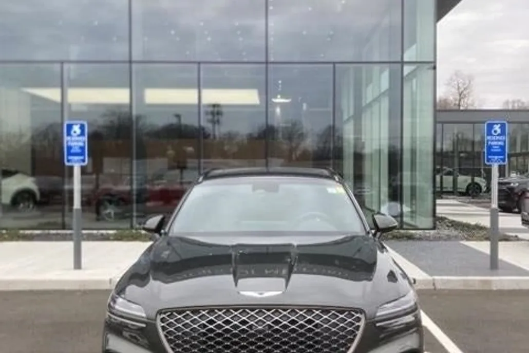 2025 Genesis GV70 3.5T Sport Advanced photo 1