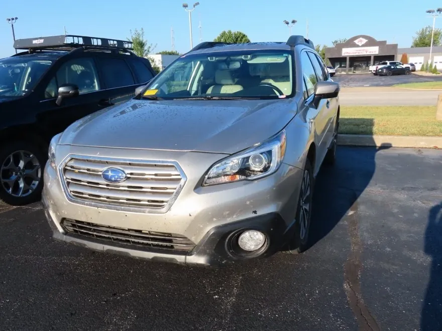 2016 Subaru Outback 3.6R Limited photo 1