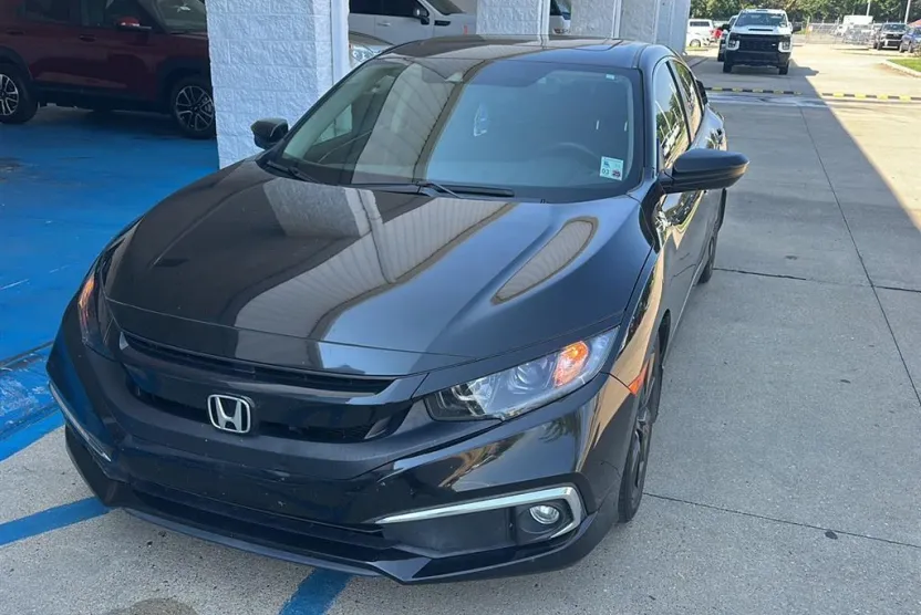 2019 Honda Civic EX photo 1
