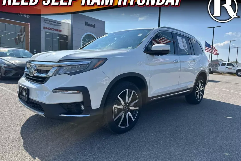 2021 Honda Pilot Touring photo 1