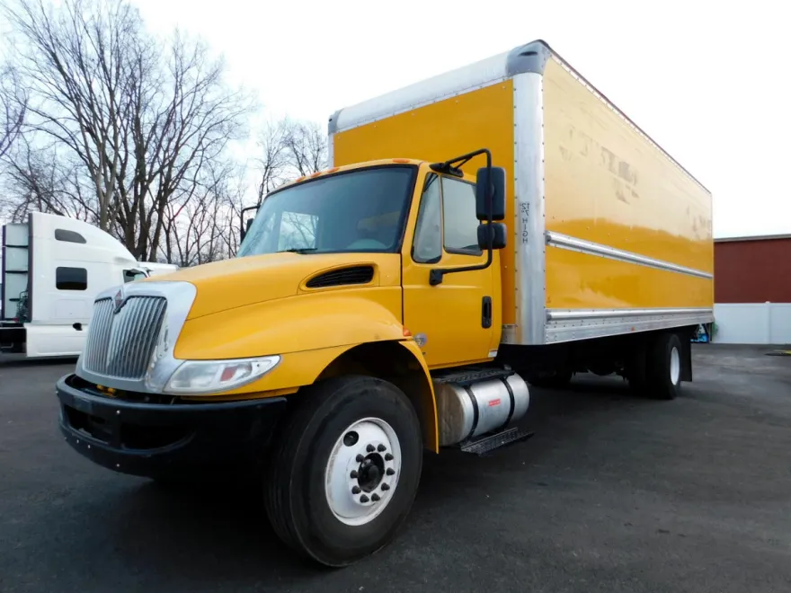 2019 International 4300 DuraStar 4300 photo 1