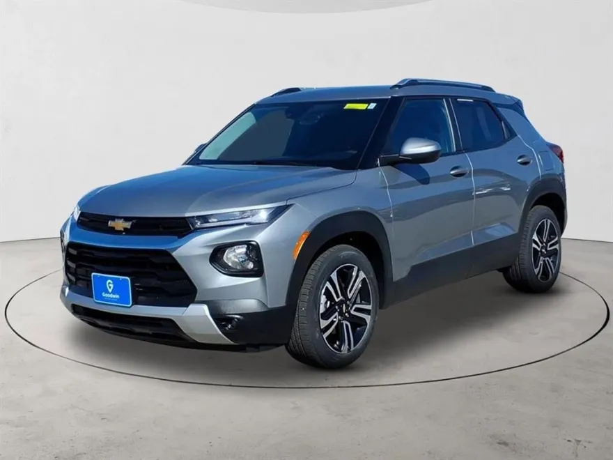 2023 Chevrolet Trailblazer LT photo 1