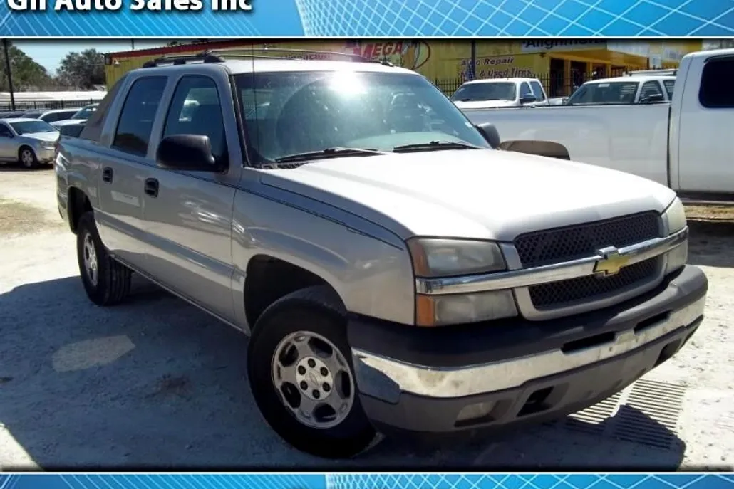 2005 Chevrolet Avalanche LS photo 1