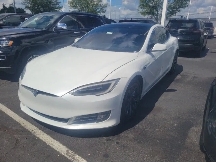 2017 Tesla Model S photo 1
