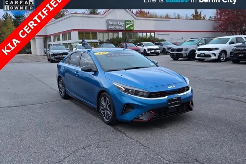 2023 Kia Forte GT-Line photo 1
