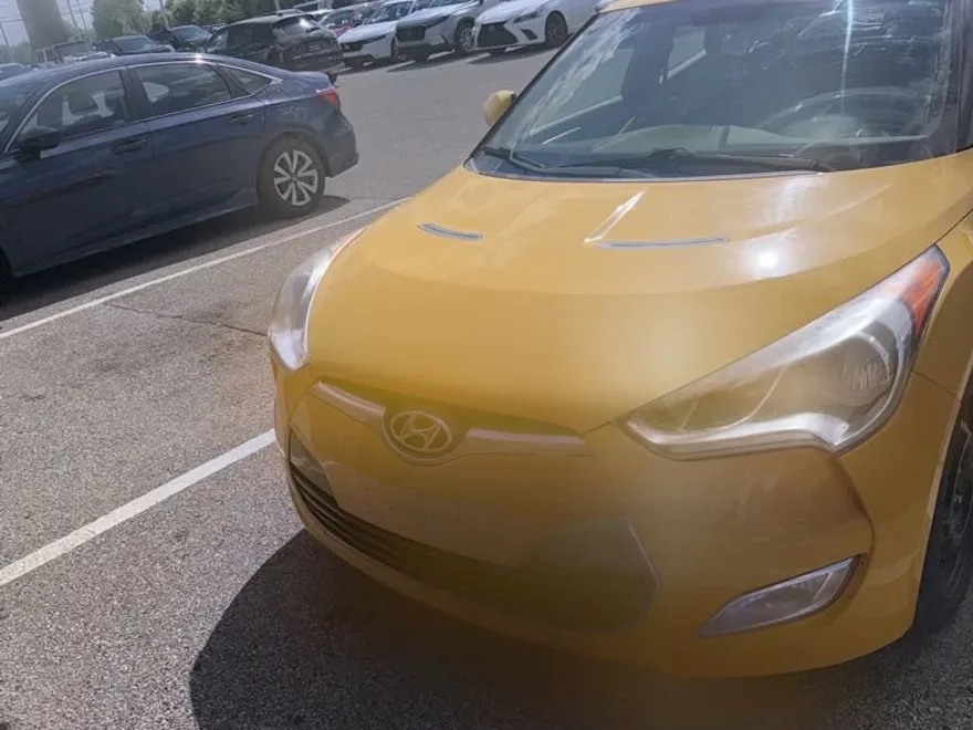 2012 Hyundai Veloster Base photo 1