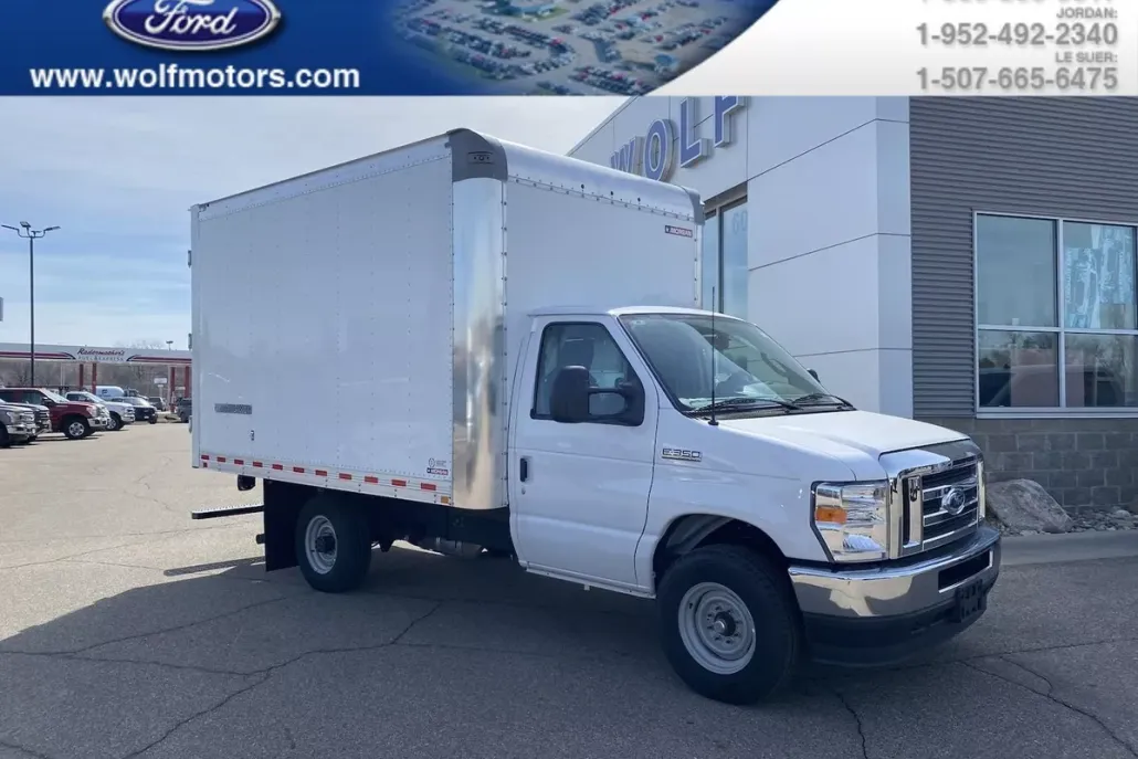 2023 Ford E-350 photo 1
