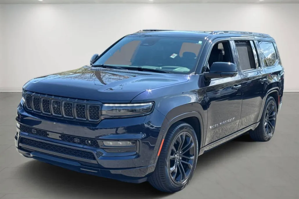 2024 Jeep Grand Wagoneer II photo 1