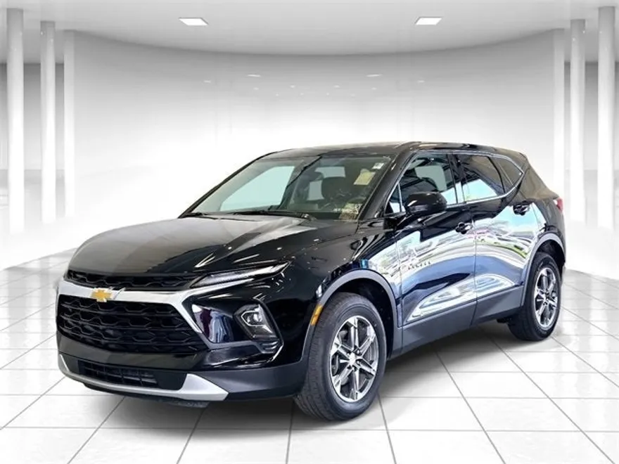 2023 Chevrolet Blazer 2LT photo 1