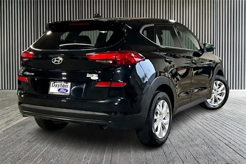 2021 Hyundai Tucson SE photo 1