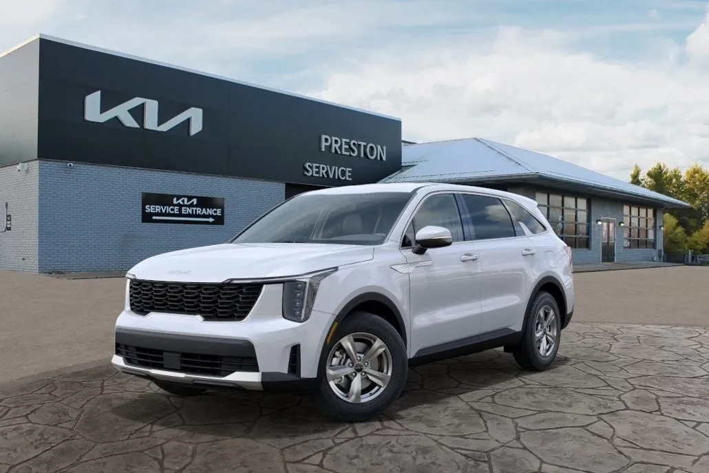2025 Kia Sorento LX photo 1