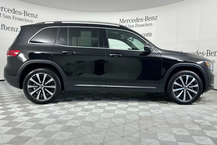 2021 Mercedes Benz GLB 250 4MATIC photo 1