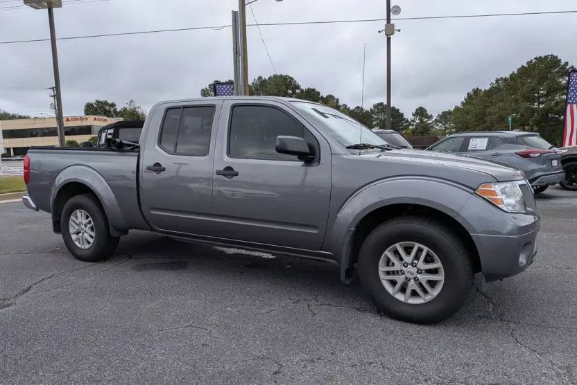 2021 Nissan Frontier SV photo 1