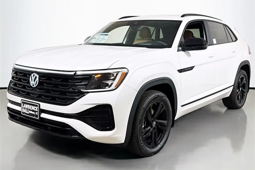 2026 Volkswagen Atlas Cross Sport SEL R-Line photo 1
