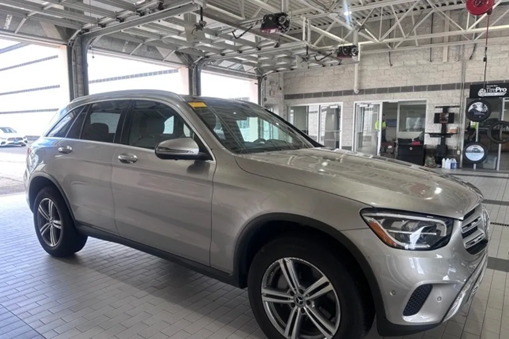 2022 Mercedes Benz GLC 300 4MATIC photo 1