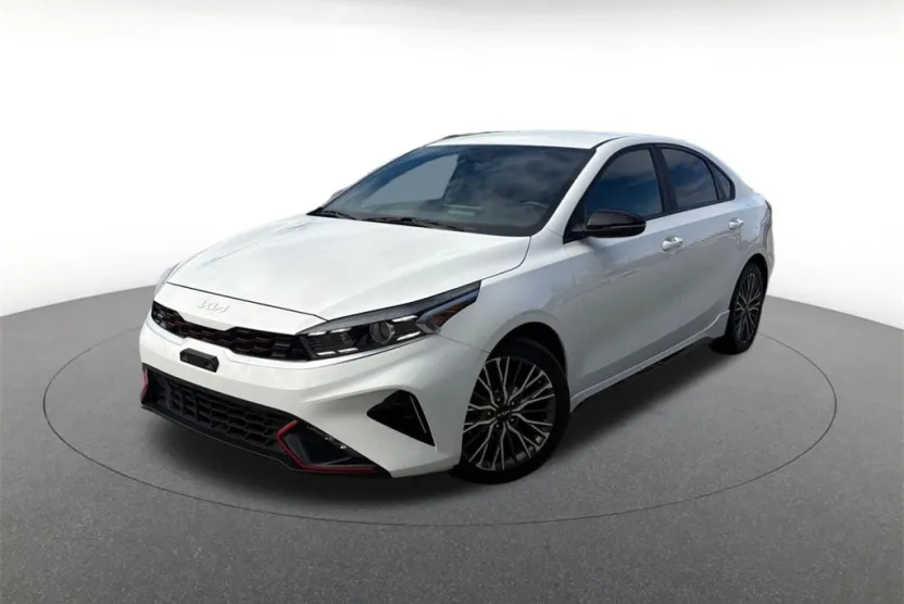 2023 Kia Forte GT-Line photo 1