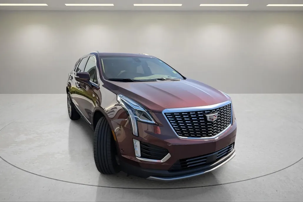 2023 Cadillac XT5 Platinum Premium Luxury photo 1