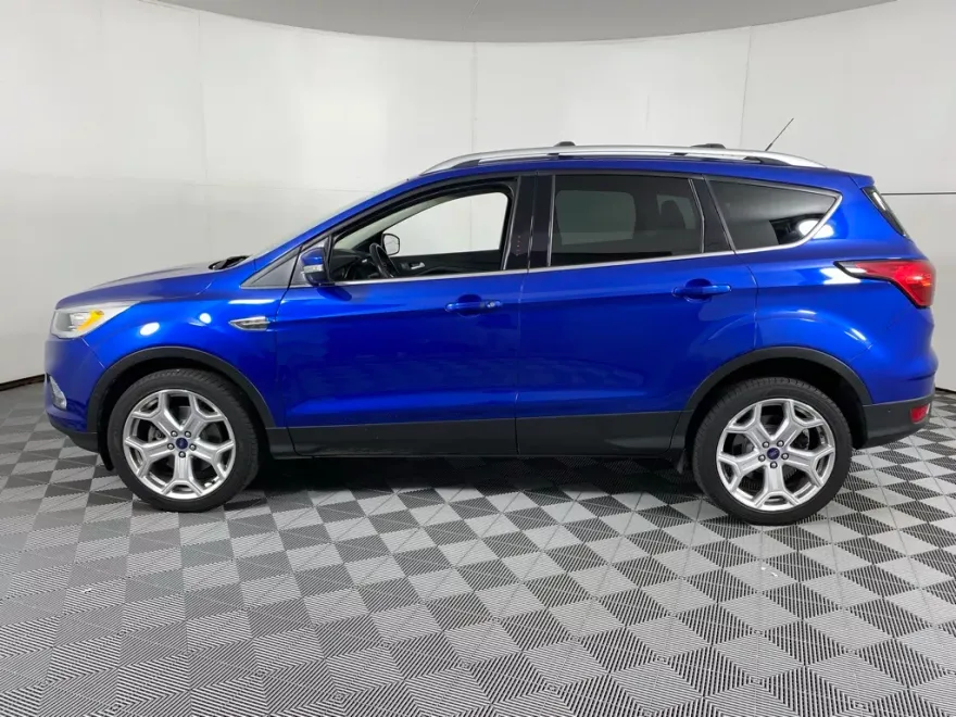 2019 Ford Escape Titanium photo 1