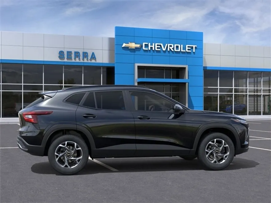 2025 Chevrolet Trax LT photo 1