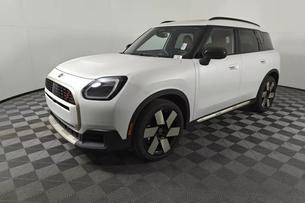 2025 Mini Countryman S ALL4 photo 1