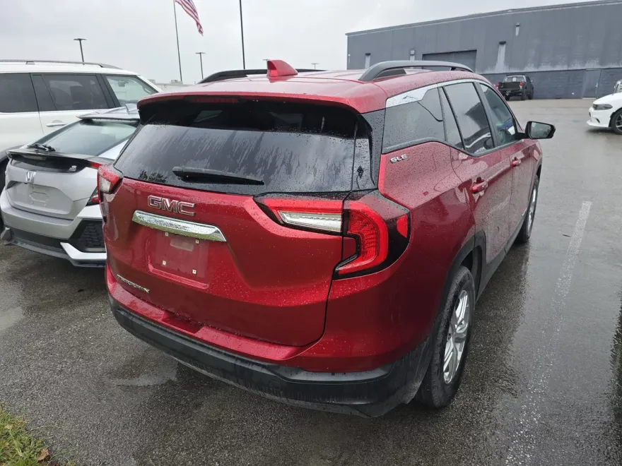 2023 Gmc Terrain SLE photo 1