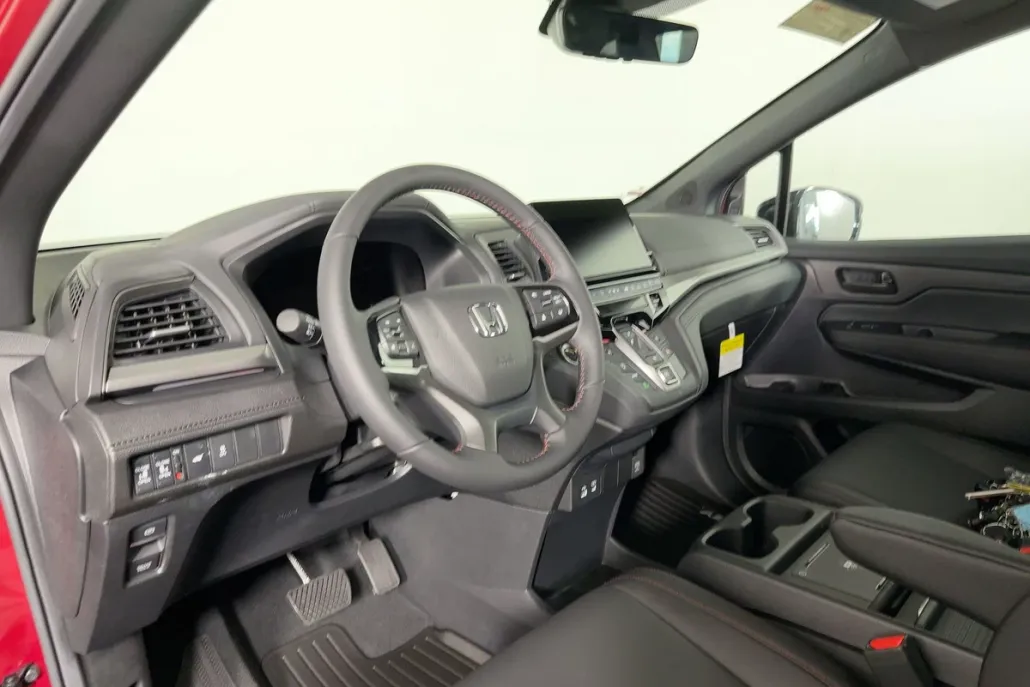 2025 Honda Odyssey photo 1