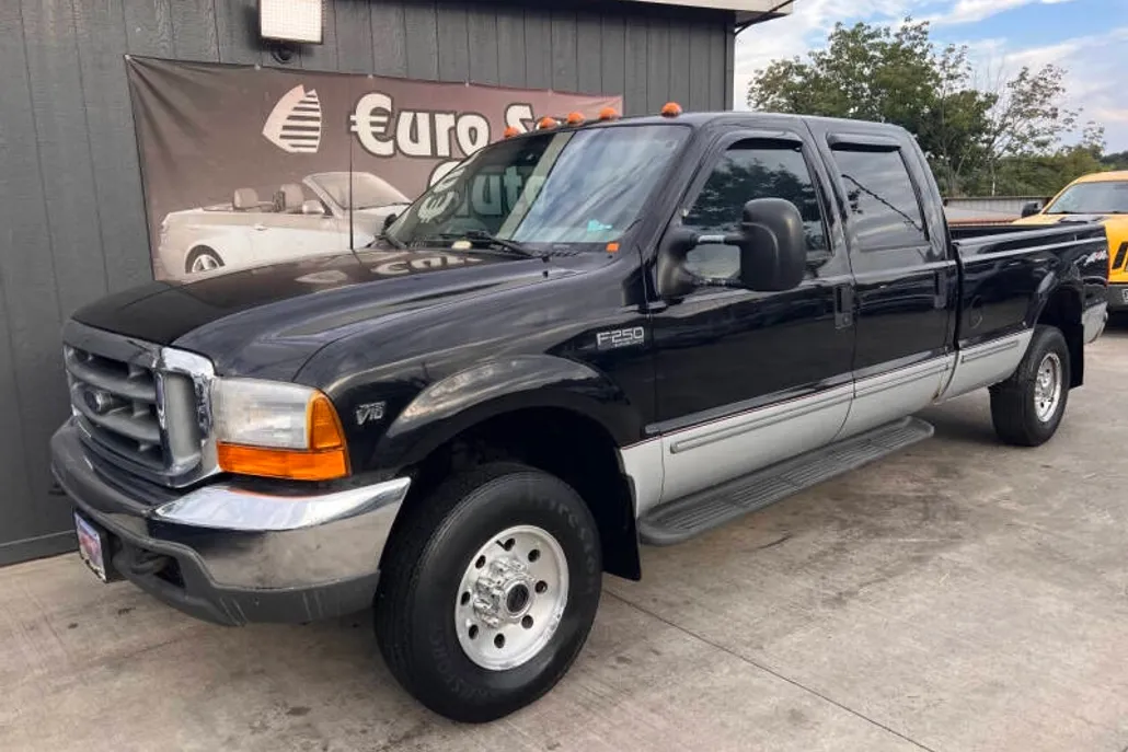 1999 Ford F-250 Lariat photo 1