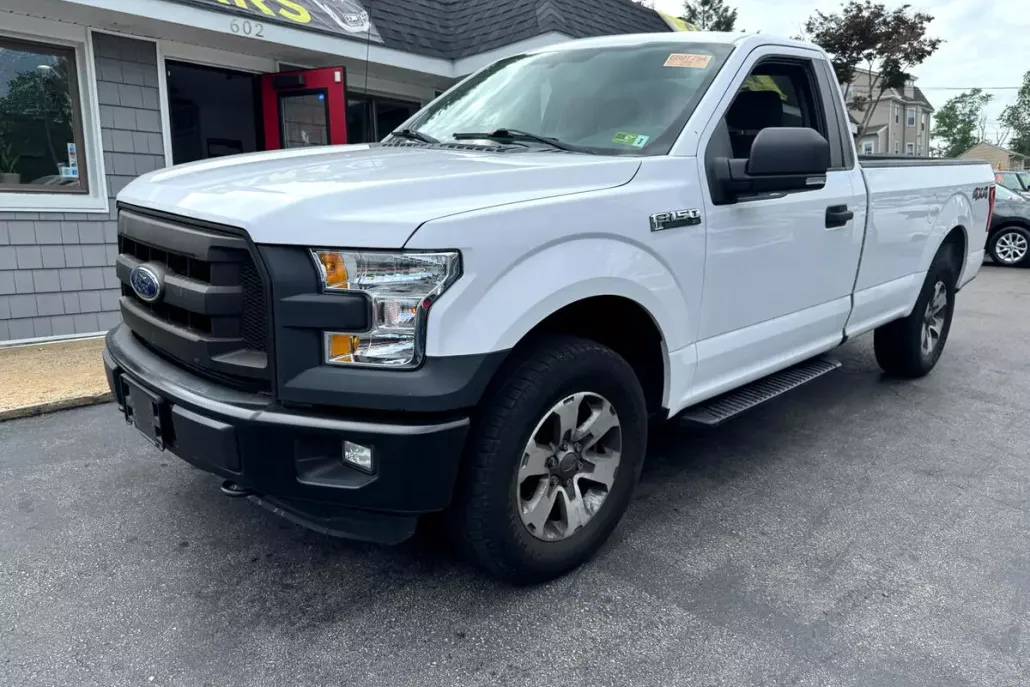 2016 Ford F-150 XLT photo 1