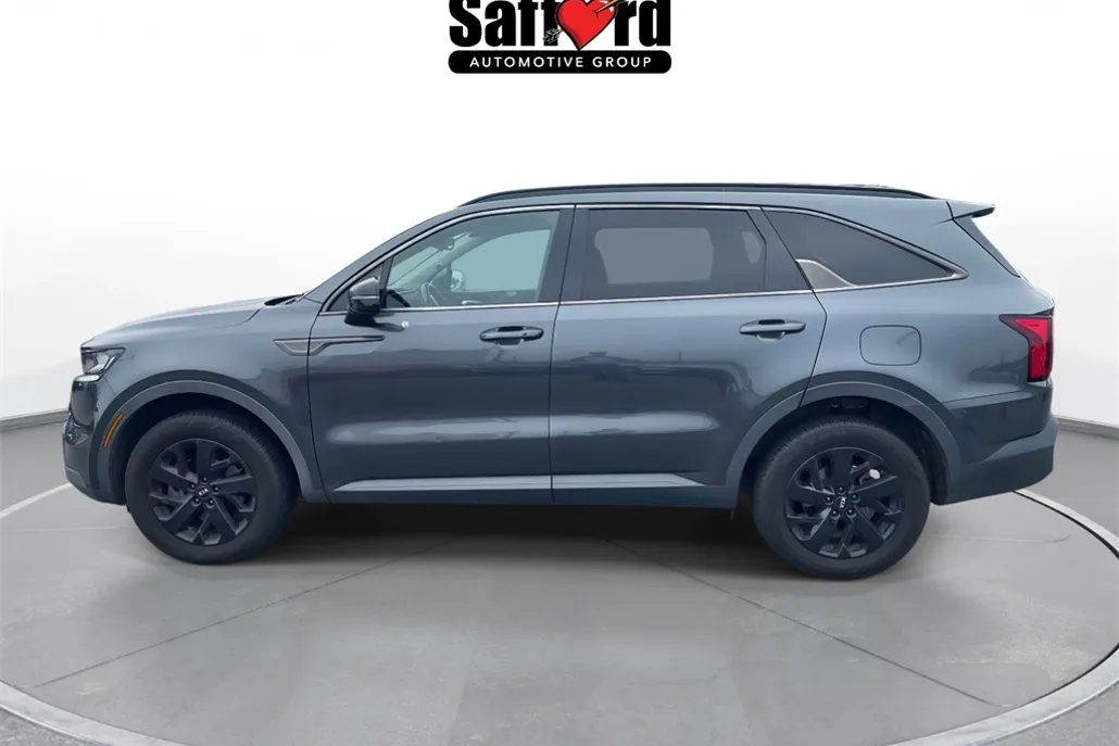 2021 Kia Sorento S photo 1