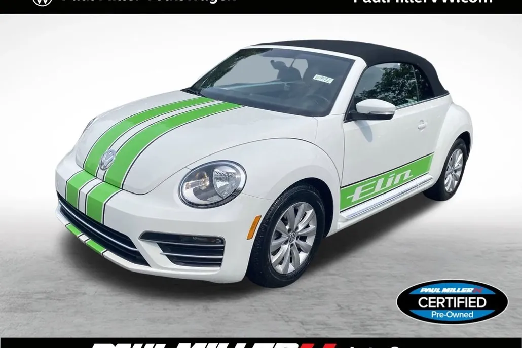 2019 Volkswagen Beetle S Convertible photo 1