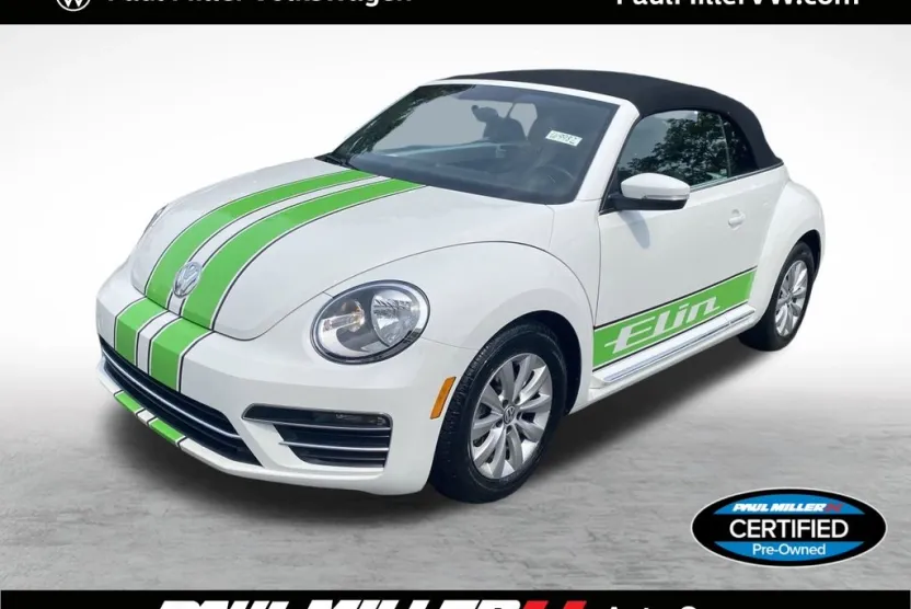 2019 Volkswagen Beetle S Convertible photo 1
