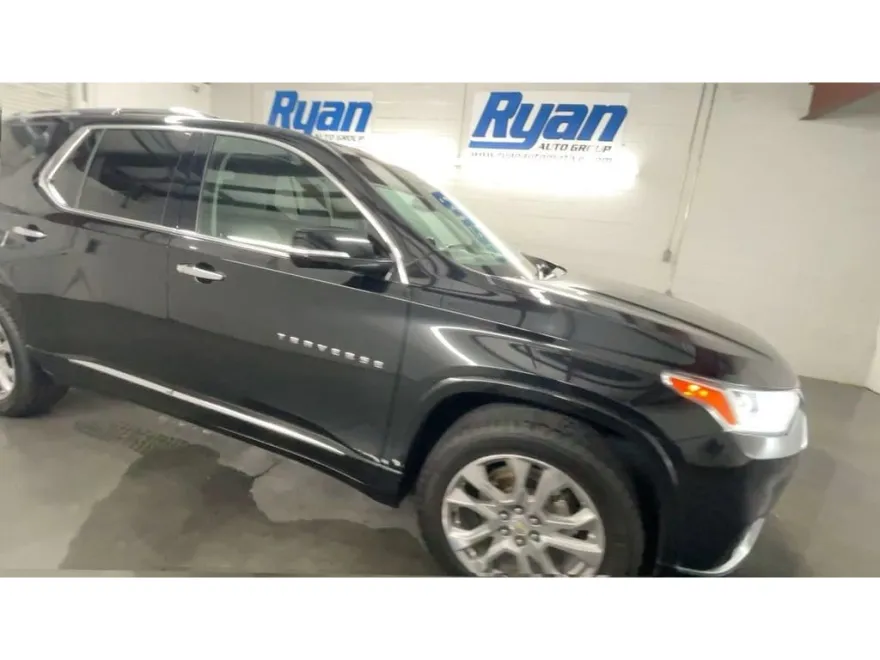 2019 Chevrolet Traverse Premier photo 1