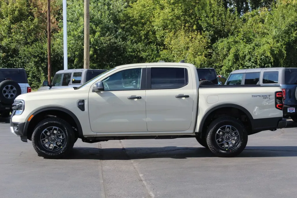 2025 Ford Ranger XLT photo 1