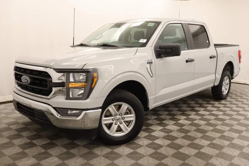 2023 Ford F-150 XLT photo 1