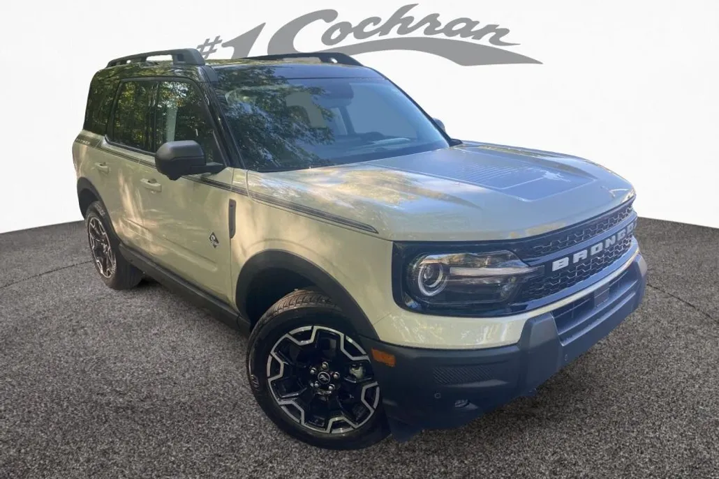 2025 Ford Bronco Sport Outer Banks photo 1