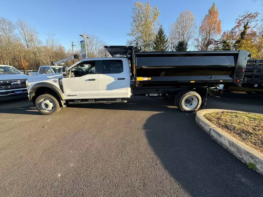 2024 Ford F-450 XL photo 2