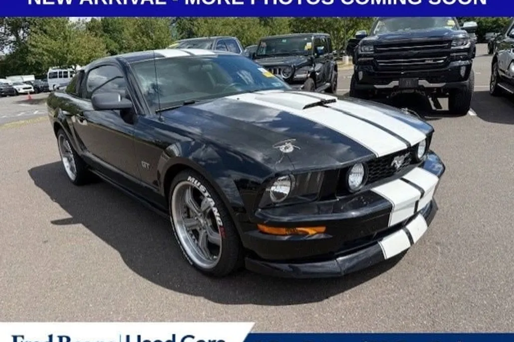 2007 Ford Mustang GT Deluxe photo 1