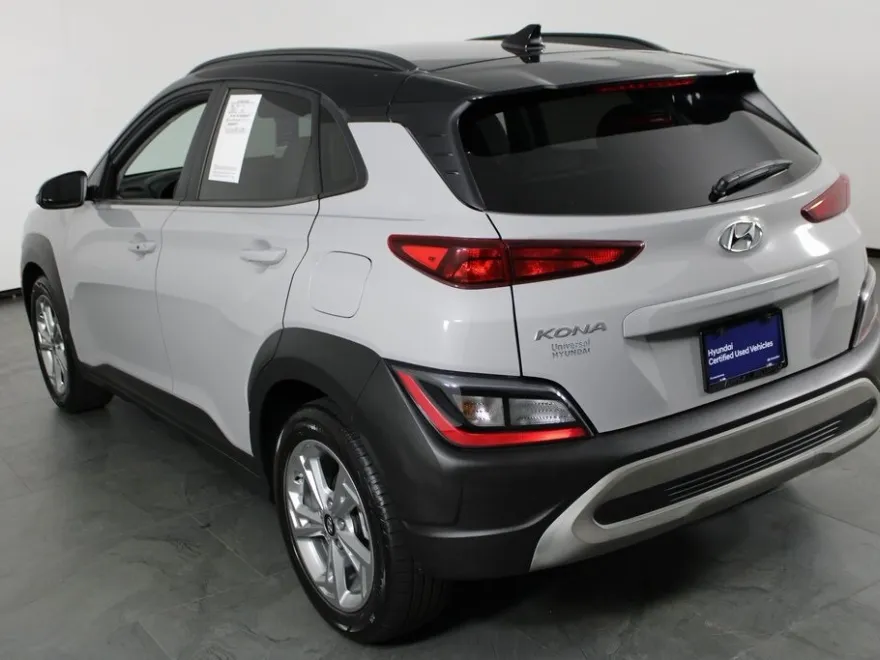 2023 Hyundai Kona SEL photo 1